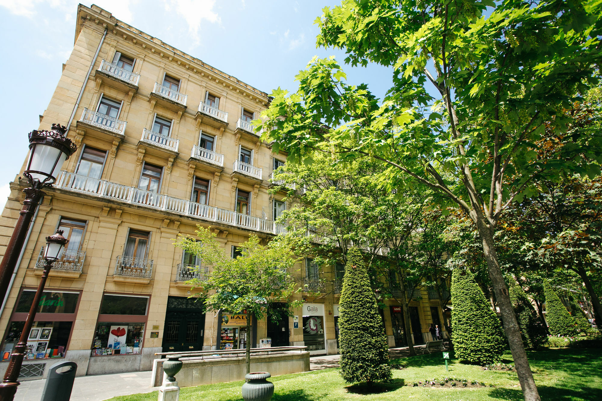 Hostal San Ignacio Centro San Sebastián Zewnętrze zdjęcie
